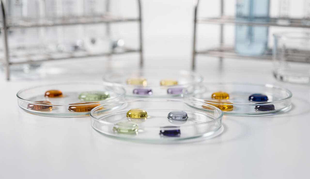 Huiles essentielles : efficacité antivirale testée in vitro