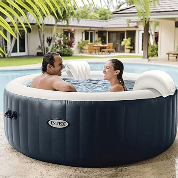 Découvrez notre test sur le spa Intex Pure Spa Blue Navy 4 places : plongez dans une expérience de relaxation ultime avec un design élégant et des fonctionnalités modernes.