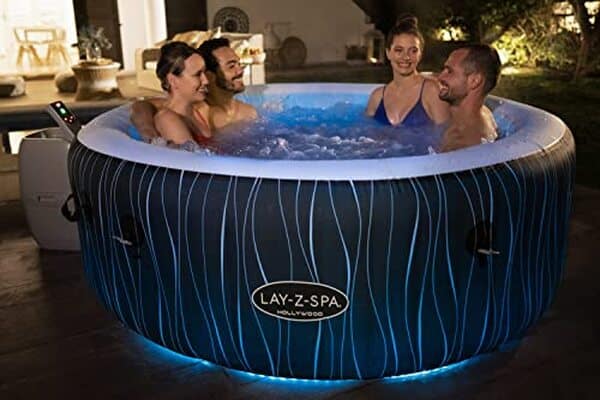 Découvrez notre test complet du spa Bestway Lay-Z-Spa Hollywood Airjet : performances, avantages, prix et conseils d'achat pour votre détente à domicile.